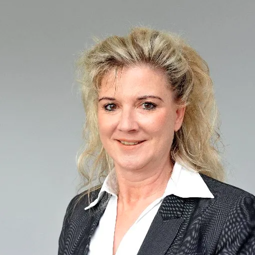 Petra Ahrweiler.png